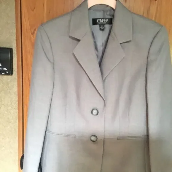 NWOT. Kasper Brand Women’s Size 6 Dove Grey Jacket - Picture 3 of 8